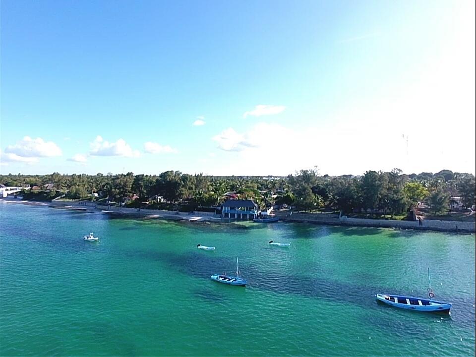 Dolphin Dhow Beach Safaris ビランクロス エクステリア 写真